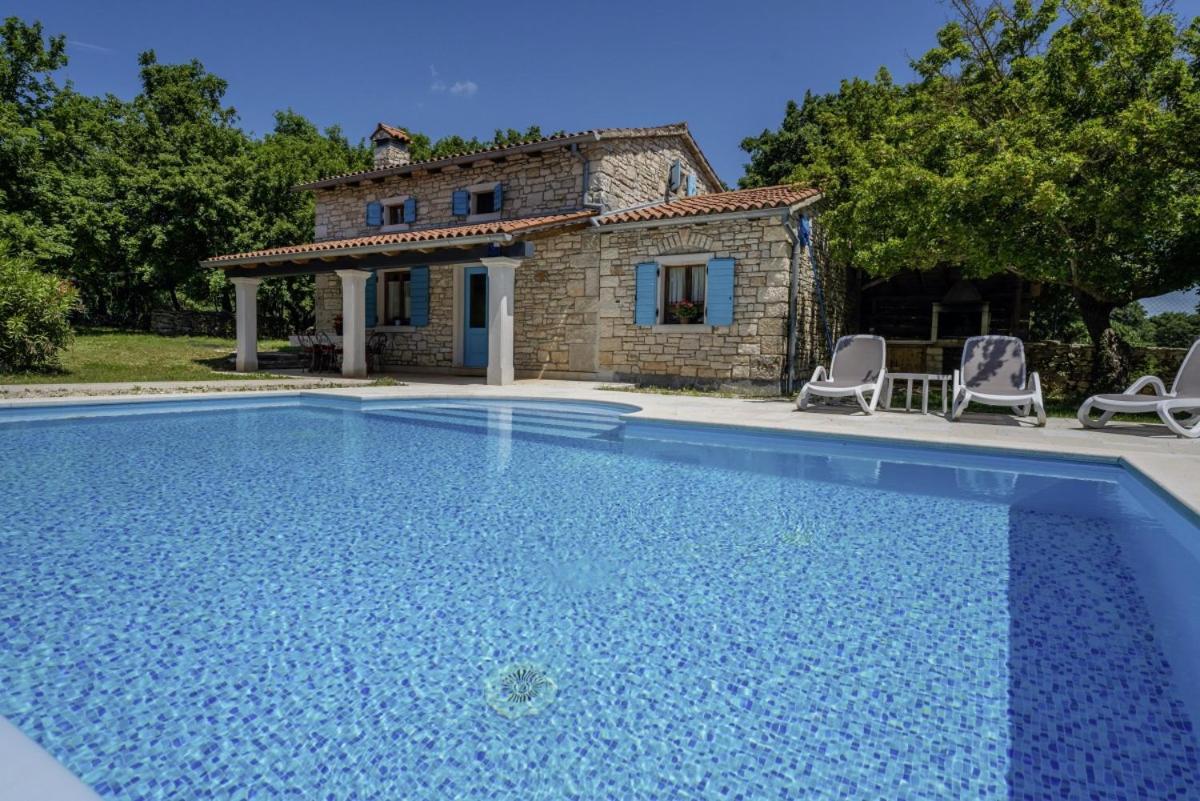 Pićanci in Bibići  Svetvinčenat Exterior foto
