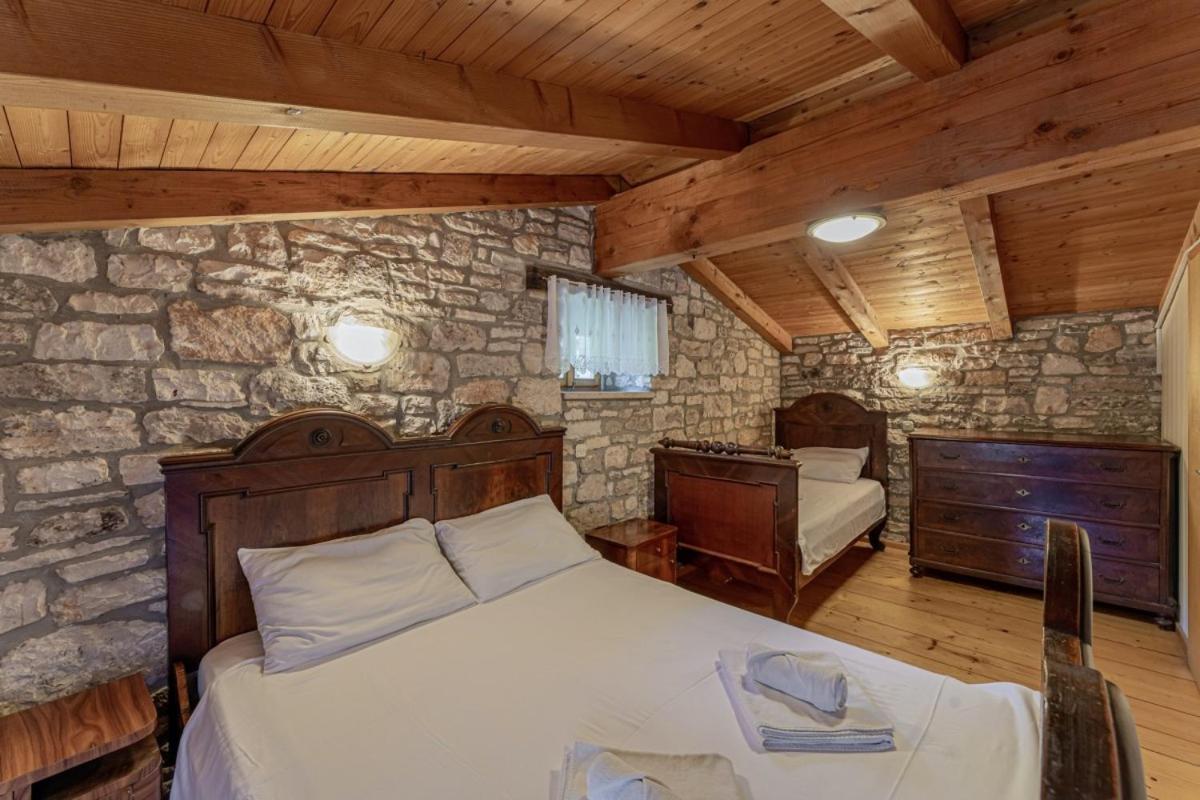 Pićanci in Bibići  Svetvinčenat Exterior foto
