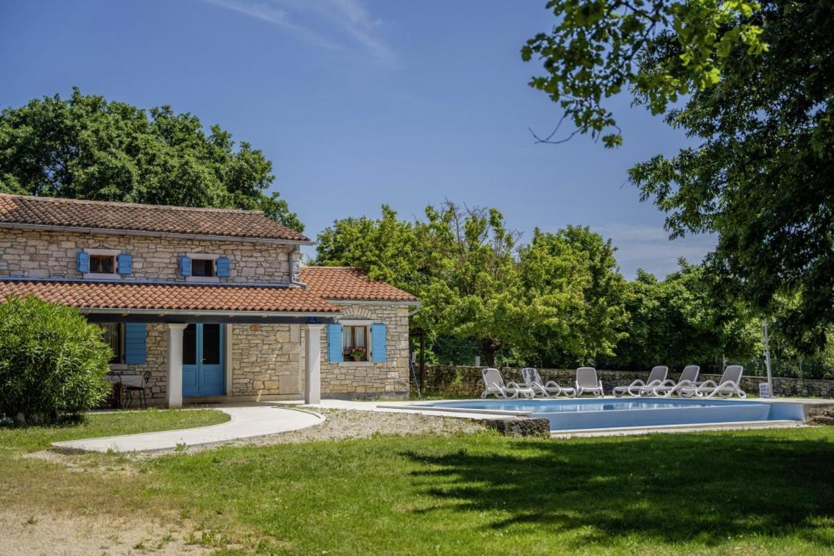 Pićanci in Bibići  Svetvinčenat Exterior foto