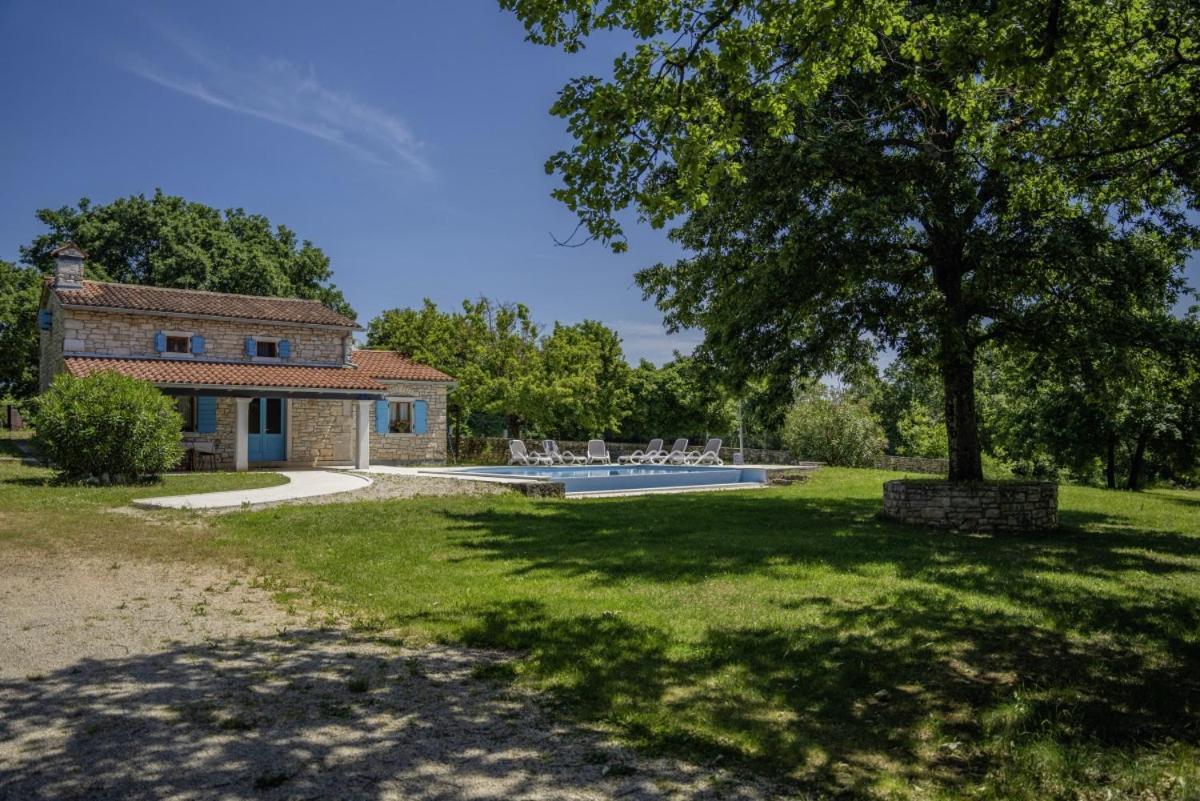 Pićanci in Bibići  Svetvinčenat Exterior foto
